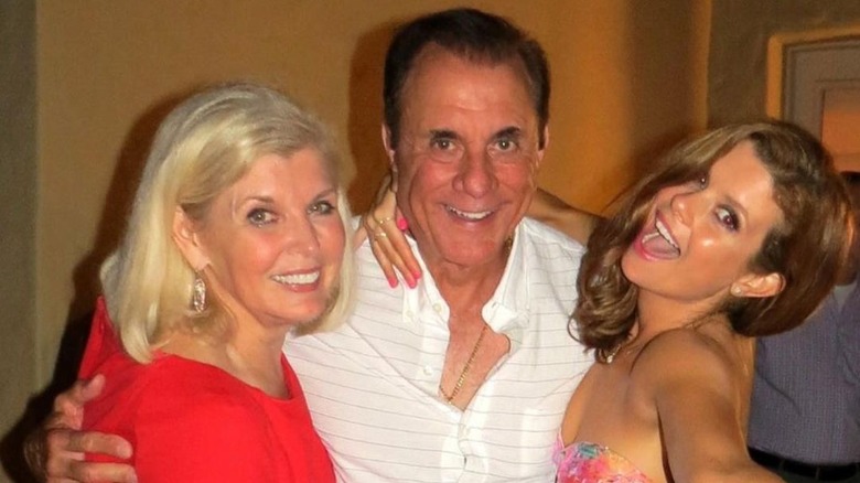 JoAnna Garcia Swisher posing with parents