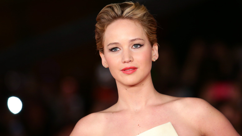 Jennifer Lawrence updo pink lips