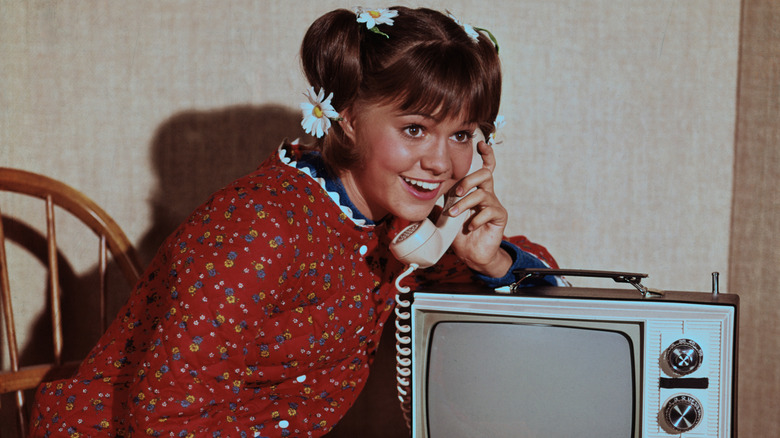 Sally Field on phone Gidget