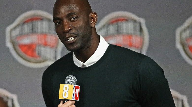 Kevin Garnett interviewing