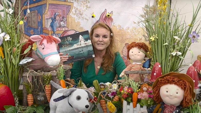 Sarah Ferguson reading children's book