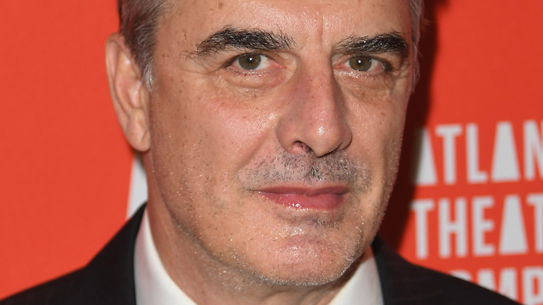 Chris Noth posing on the red carpet
