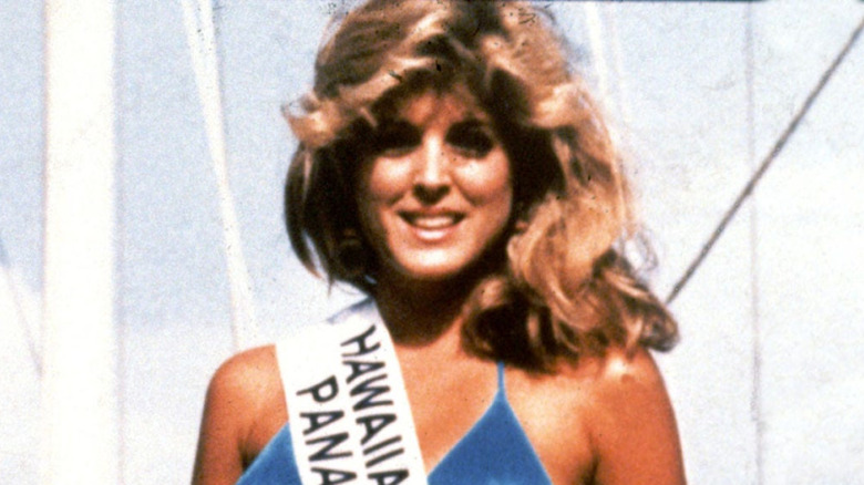 Marla Maples poses in bikini