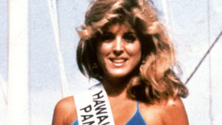 Marla Maples poses in bikini