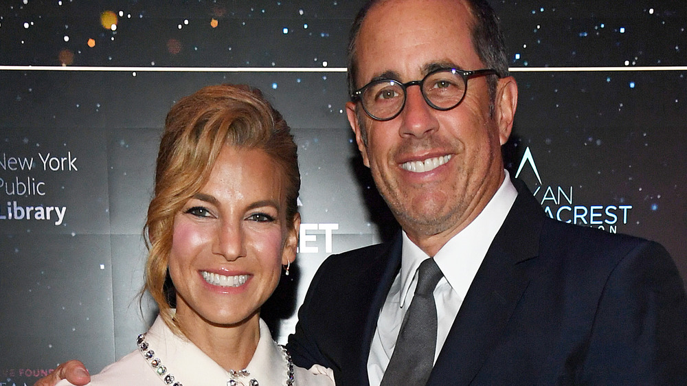Jessica and Jerry Seinfeld smiling