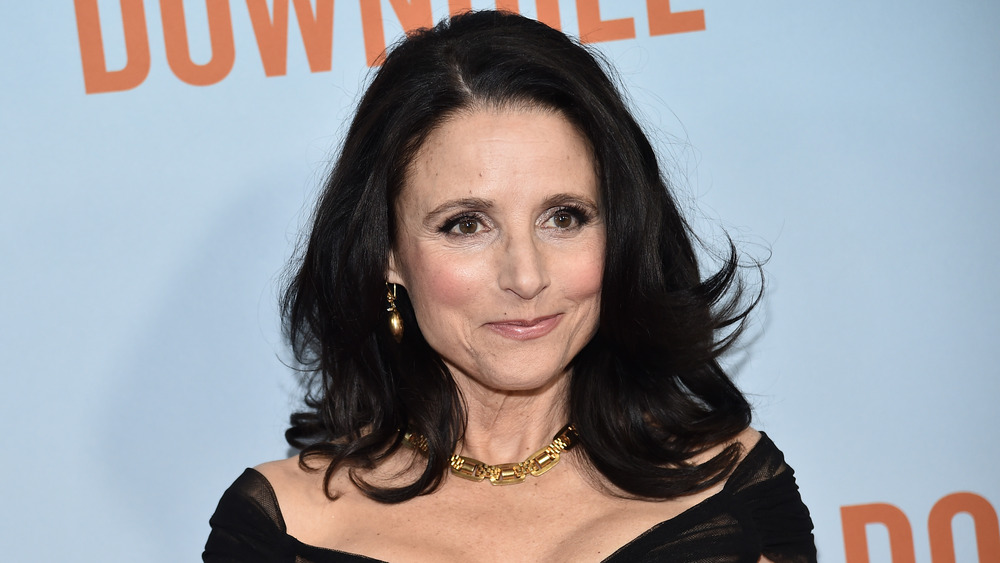 Julia Louis-Dreyfus smirking