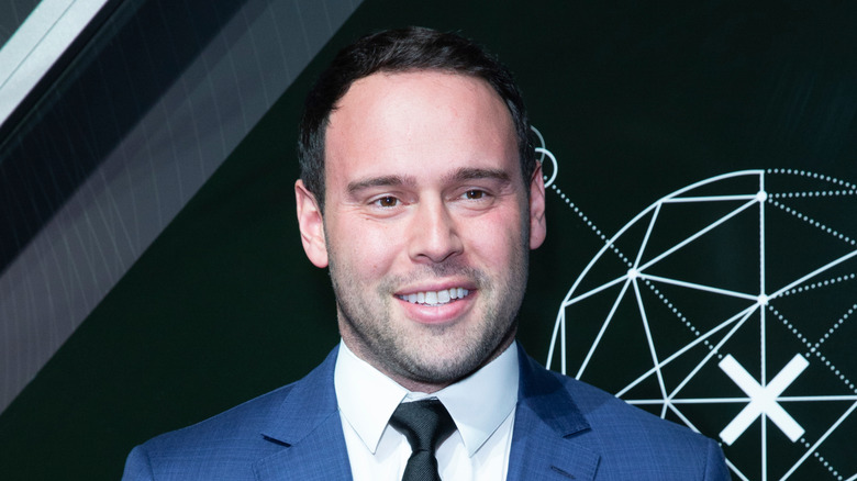 Scooter Braun smiling