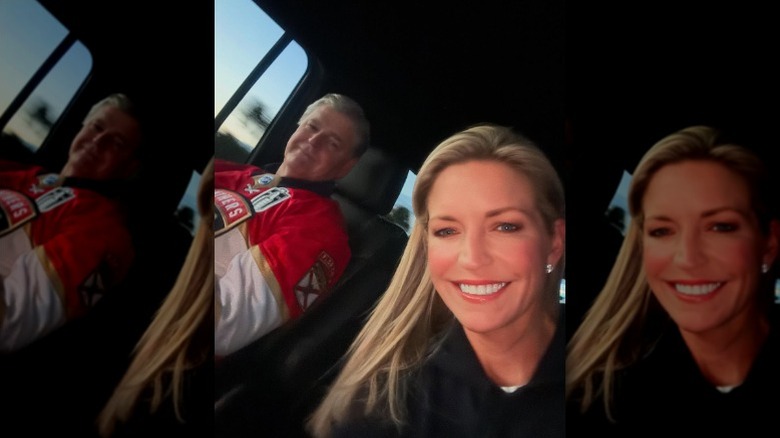 Ainsley Earhardt and Sean Hannity take selfie in the car