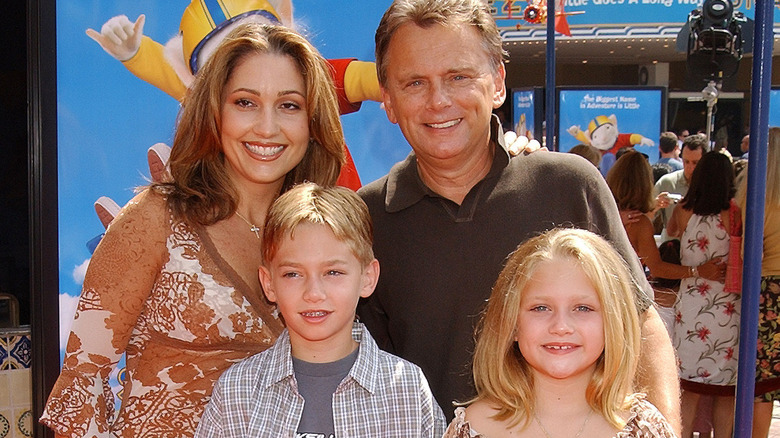 Pat Sajak, Lesly, and their kids at the Stuart Little 2 premiere