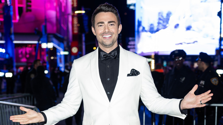 Jonathan Bennett in a white tux