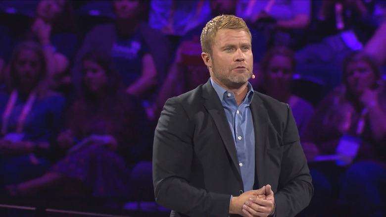 Tim Ballard addresses a crowd