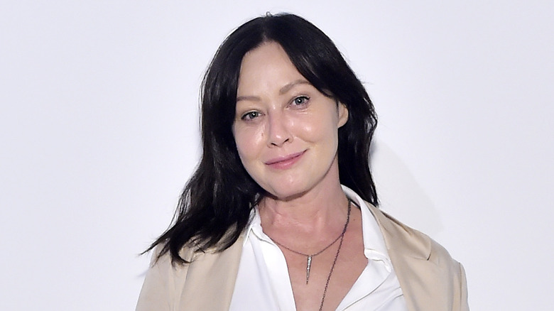 Shannen Doherty smiling