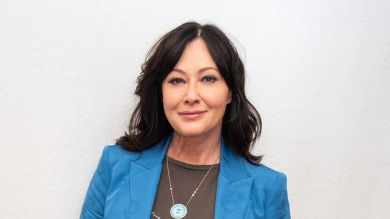 Shannen Doherty smiling