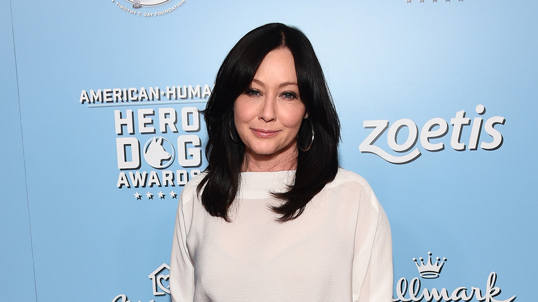 Shannen Doherty smiling