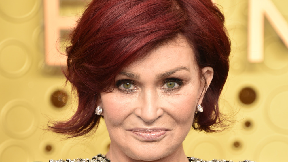 Sharon Osbourne posing on the red carpet 