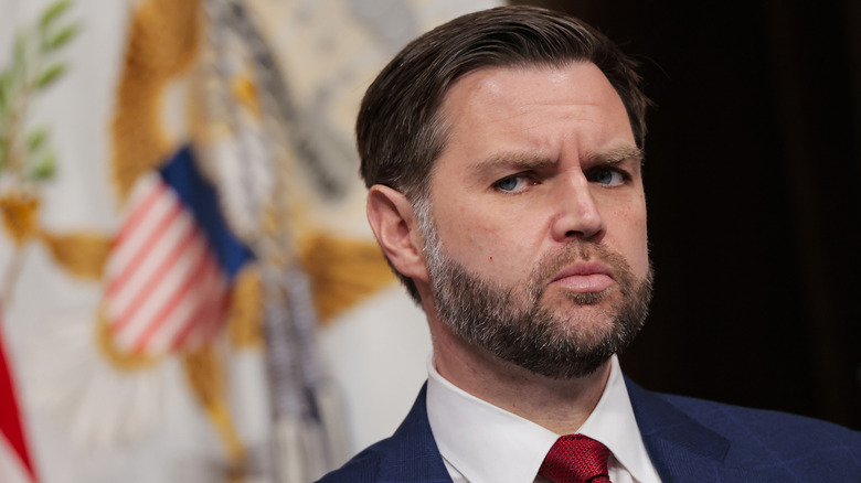 JD vance looking suspicious.