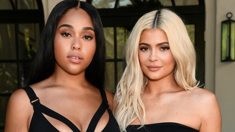 Jordyn Woods and Kylie Jenner posing