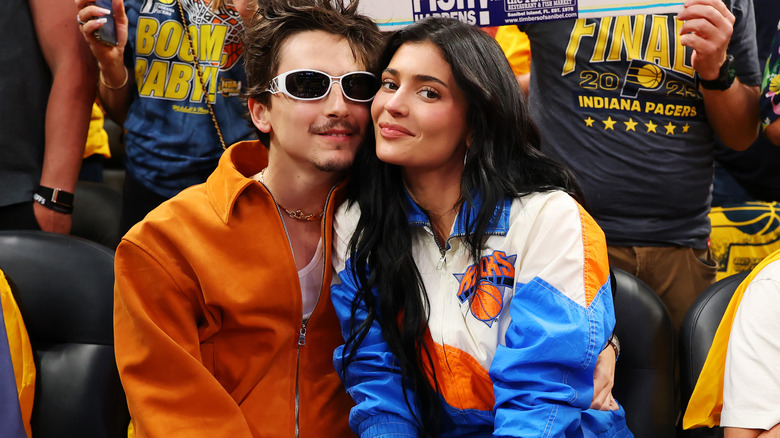 Timothée Chalamet and Kylie Jenner at an NBA game.