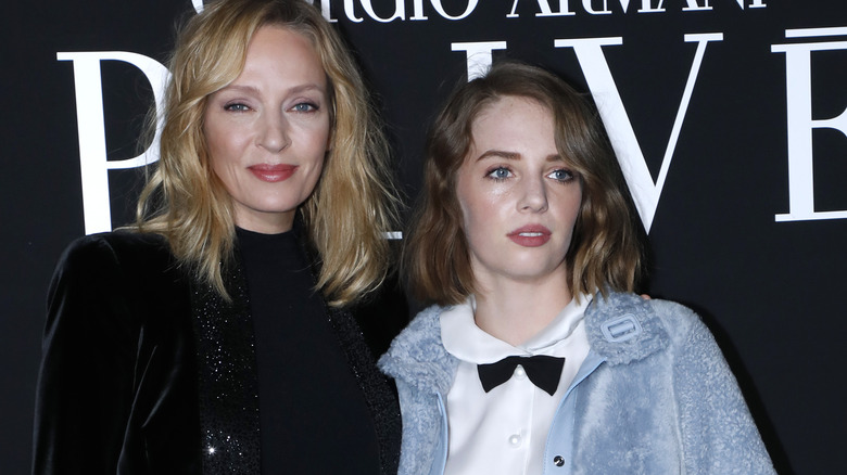 Uma Thurman and Maya Hawke posing together