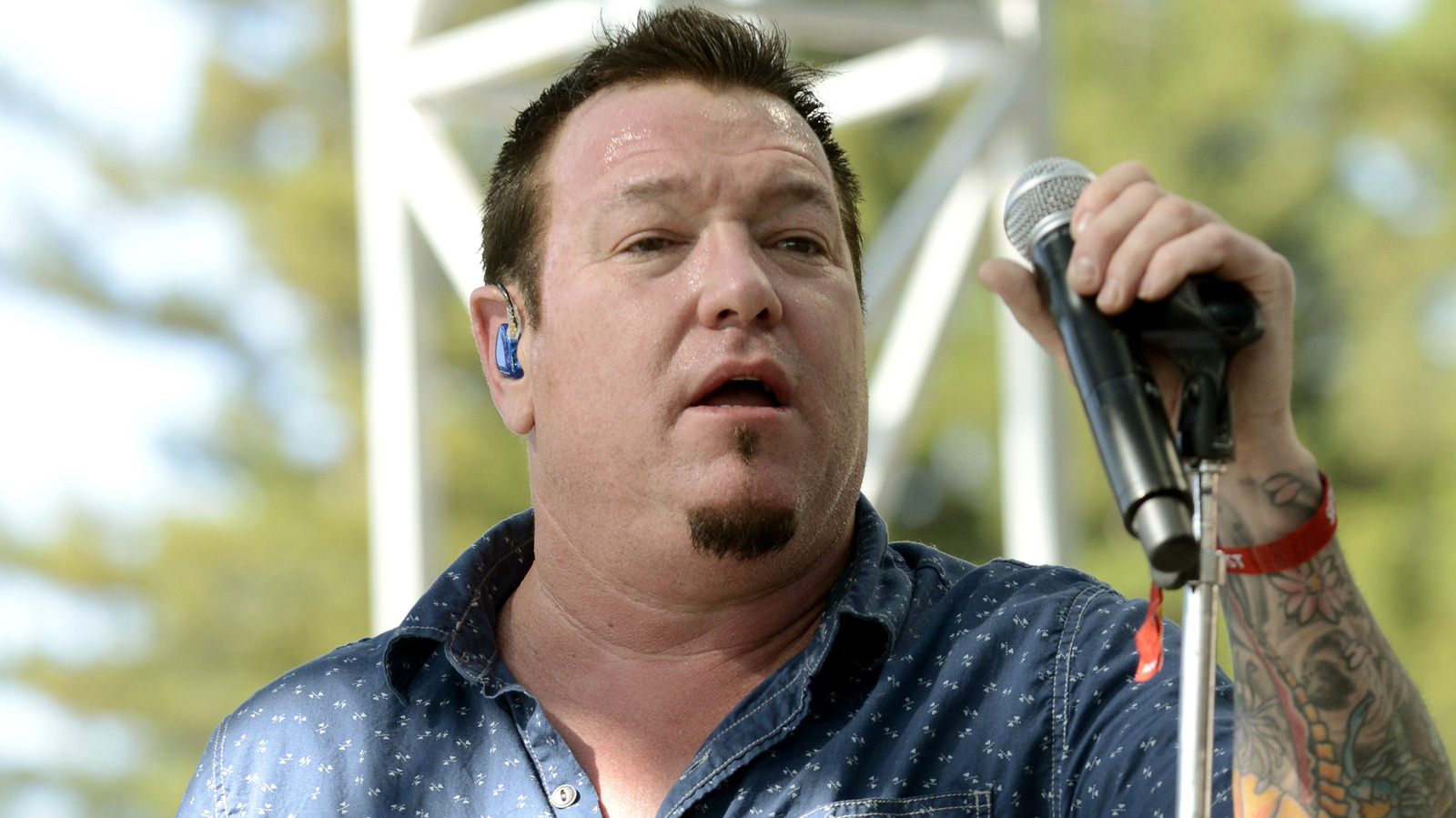 Steve Harwell: Smash Mouth frontman dies aged 56, Ents & Arts News