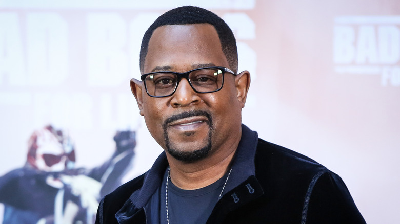 Martin Lawrence wearing glasses