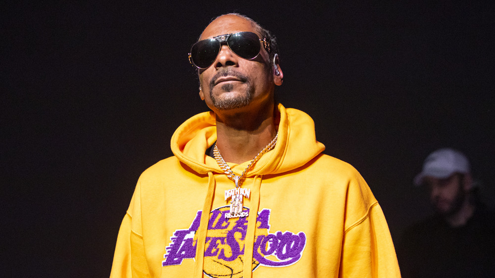 Snoop Dogg wearing sunglasses