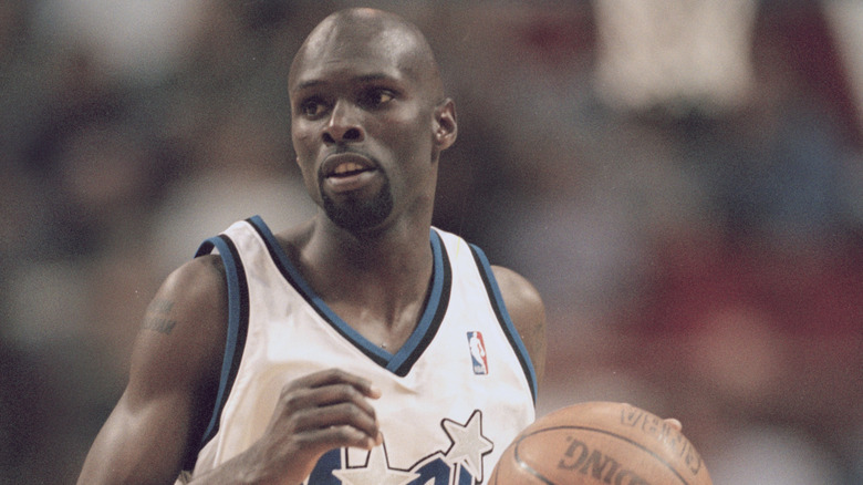 Darrell Armstrong on the court in his Orlando Magic uniform