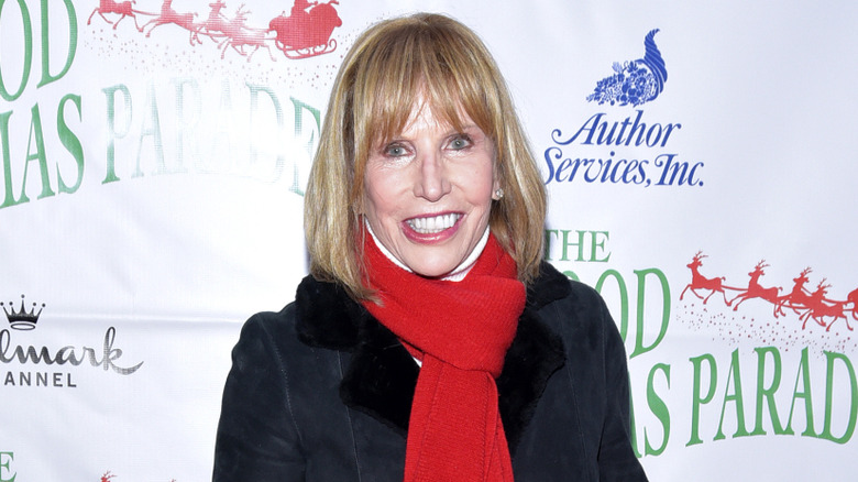 Leslie Charleson attending the Hollywood Christmas Parade