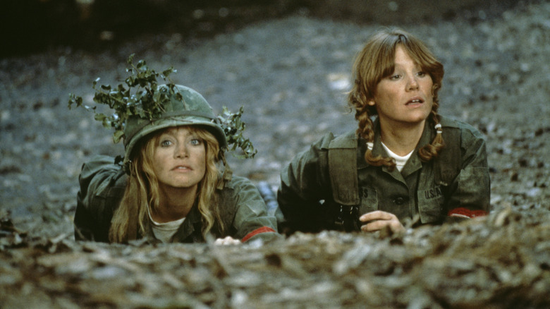 Goldie Hawn and Mary Kay Place in 