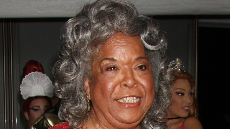 Della Reese posing