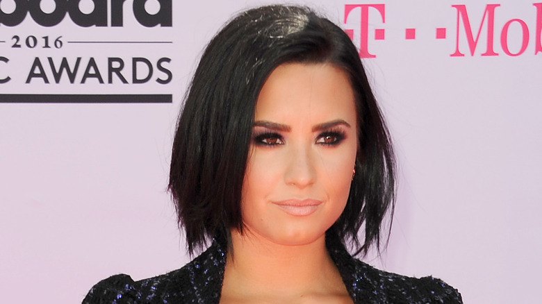 Demi Lovato with a bob haircut