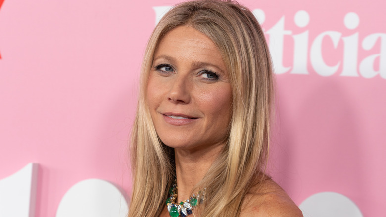 Gwyneth Paltrow wearing a necklace