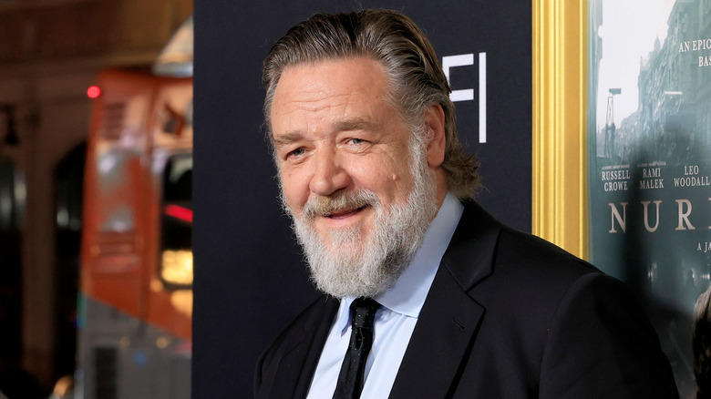 Russell Crowe smiling