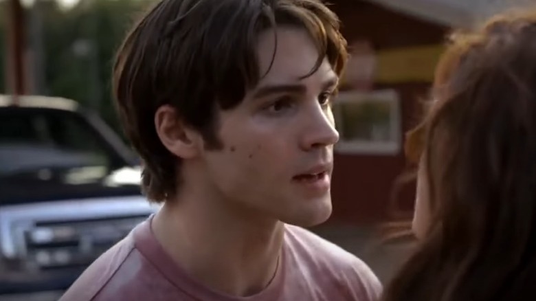 Steven R. McQueen a Jeremy speaks to Elena in "The Vampire Diaries" 