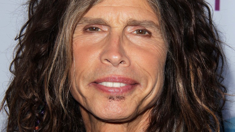 steven tyler close up 