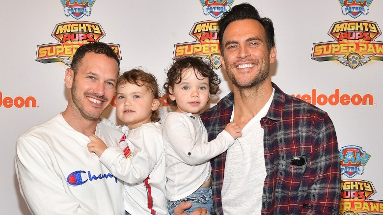 Jason Landau and Cheyenne Jackson with their children