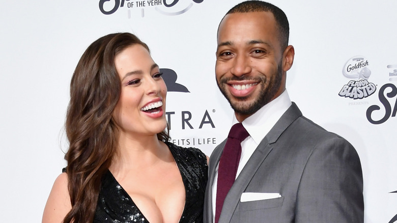 Ashley Graham and Justin Ervin on the red carpet