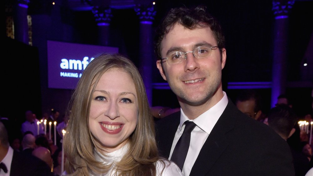 Marc Mezvinsky and Chelsea Clinton smiling