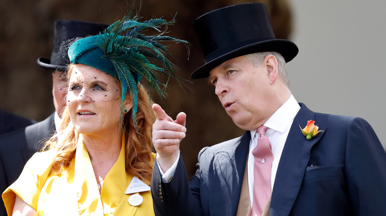Sarah Ferguson green hat, Prince Andrew pointing