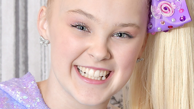 JoJo Siwa purple bow