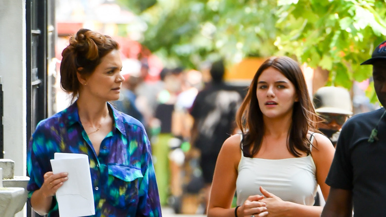 Katie Holmes and Suri Noelle candid