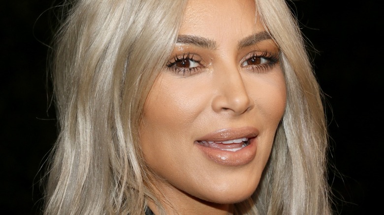 Kim Kardashian with blonde hair in 2017