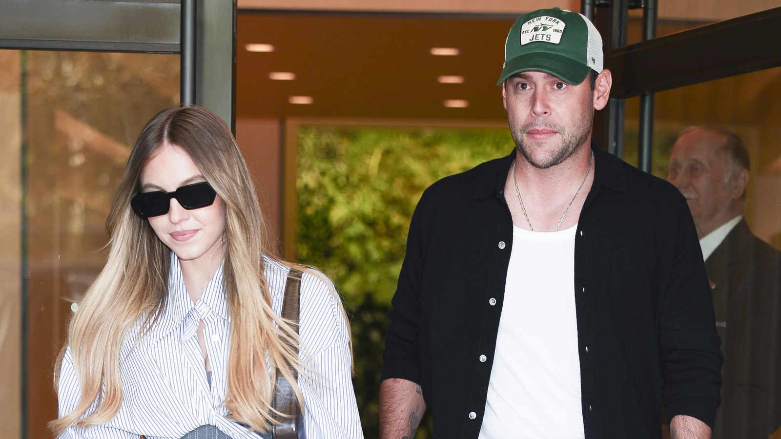 Despite seeing the much older and universally hated Scooter Braun, Sydney Sweeney still has a weird relationship with her ex, while Braun divorced his.