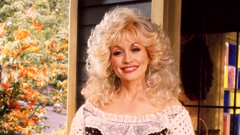 Dolly Parton poses in the 1990s in Tennessee