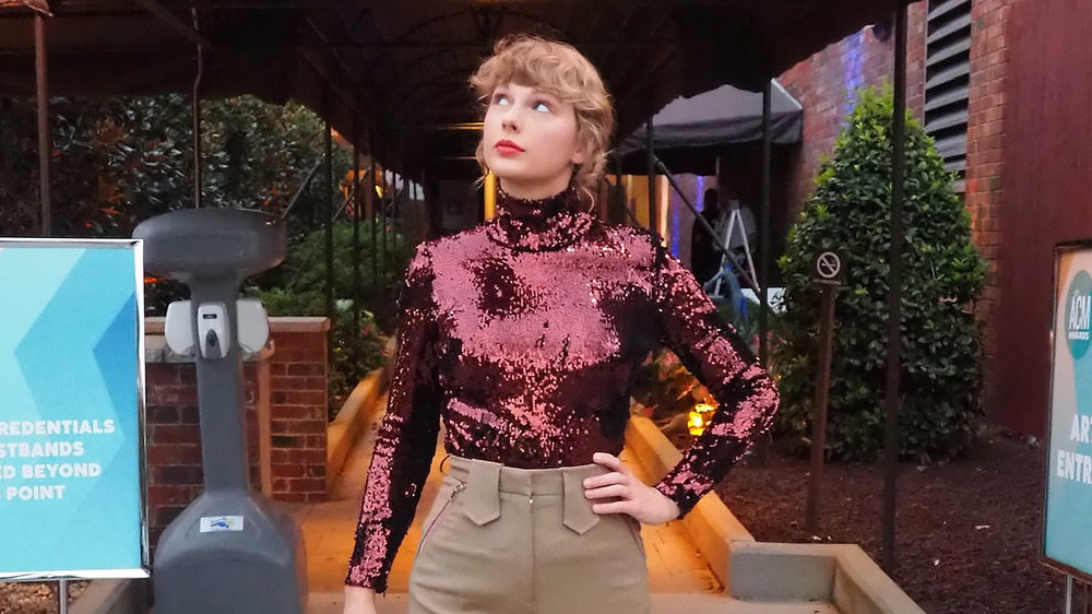 Taylor Swift at ACMs