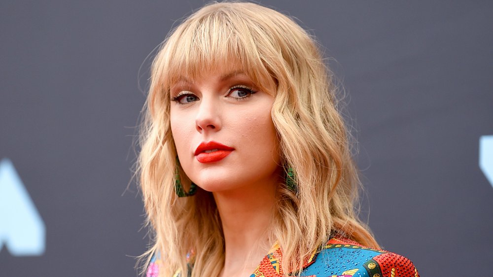 Taylor Swift's Net Worth The Singer Earns Even More Than You Think