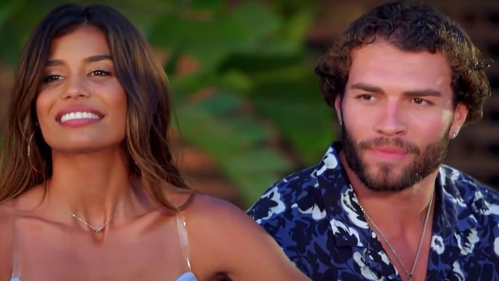 Kristen Ramos and Julian Allen film an interview for 'Temptation Island'