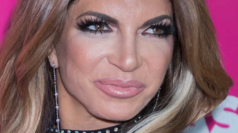 Teresa Giudice with false lashes