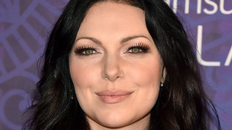 laura prepon long black hair 