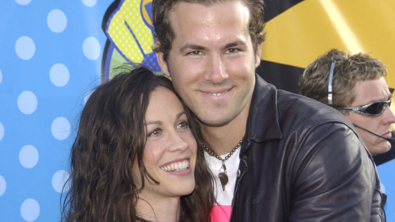 Alanis and Ryan Reynolds in 2002